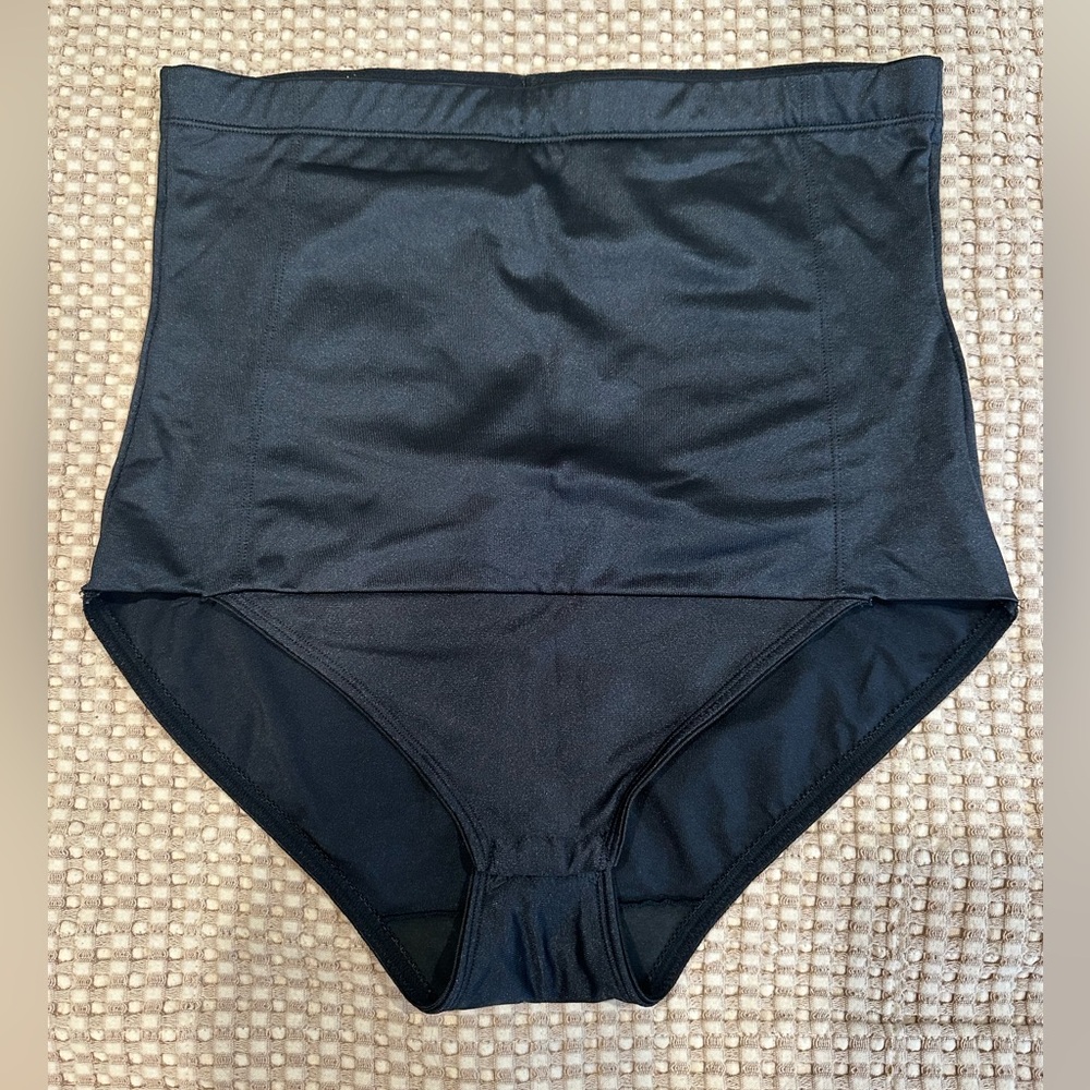 Cacique Shapewear